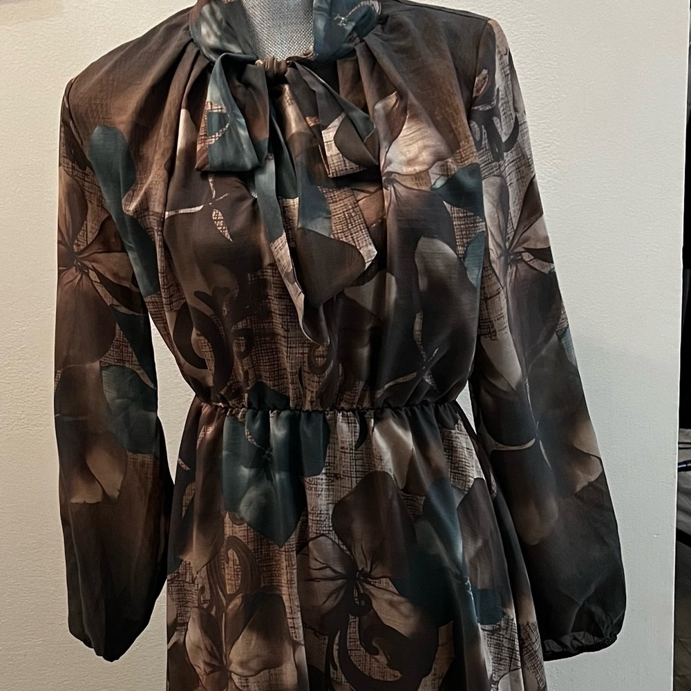 Elegant Floral Long Sleeve Dress